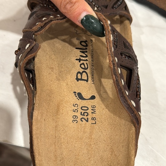 🔥Betula By Birkenstock Brown Leather Sandals with Cutout Design🔥 - Picture 4 of 5